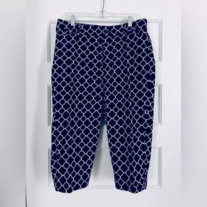 Navy blue capris